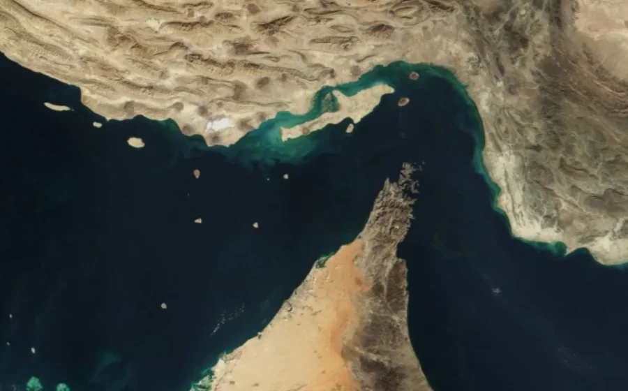Strait of Hormuz Business Guide: Oil, LNG, Shipping, Insurance and Gulf Exposure
