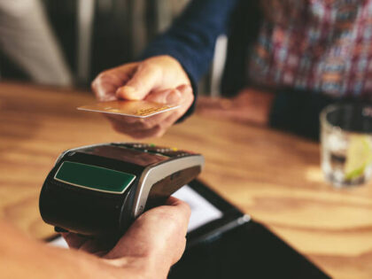 Saudi POS Spending Edges Up to $3.36bn as Digital Payments Hold Momentum
