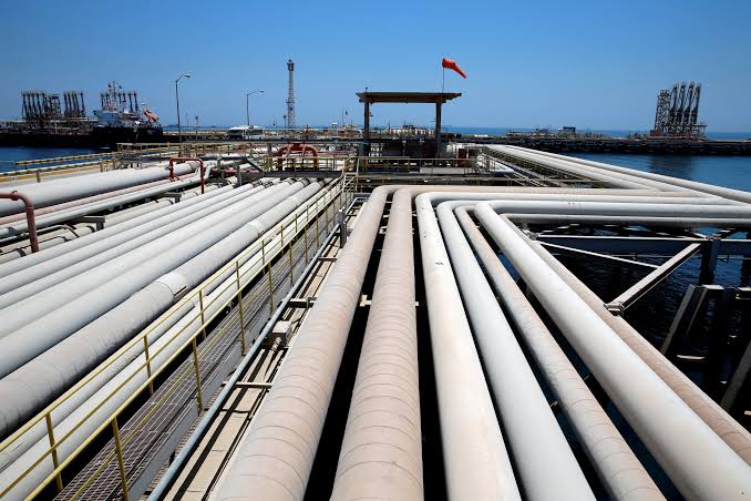 Saudi Non-Oil Activity Hits Four-Month High Despite Export Slump